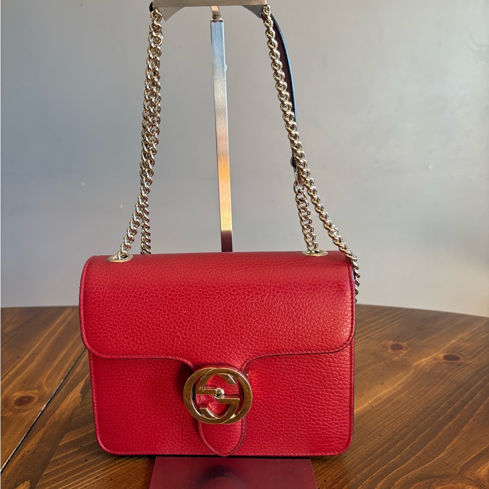 GG Interlocking Elegant Red Chain Shoulder Bag
